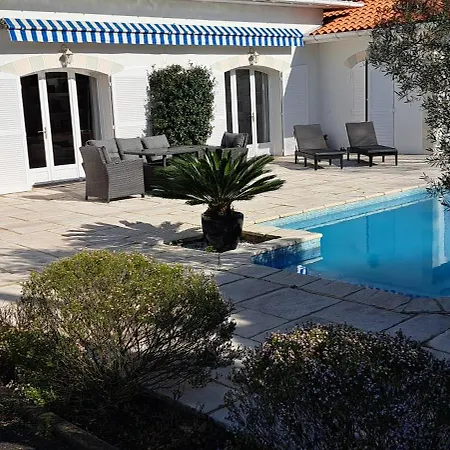 Basque - - 6/7 Personnes - Piscine فيلة